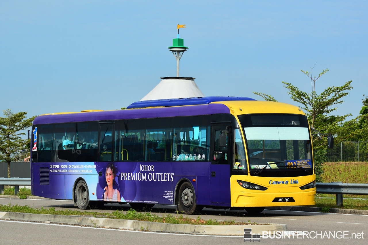 A Sksbus SA12-300 (JNE290) operating on Causeway Link bus service JPO2